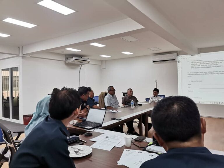 Dialogue Session Among Licensed Surveyors – 13 July 2023